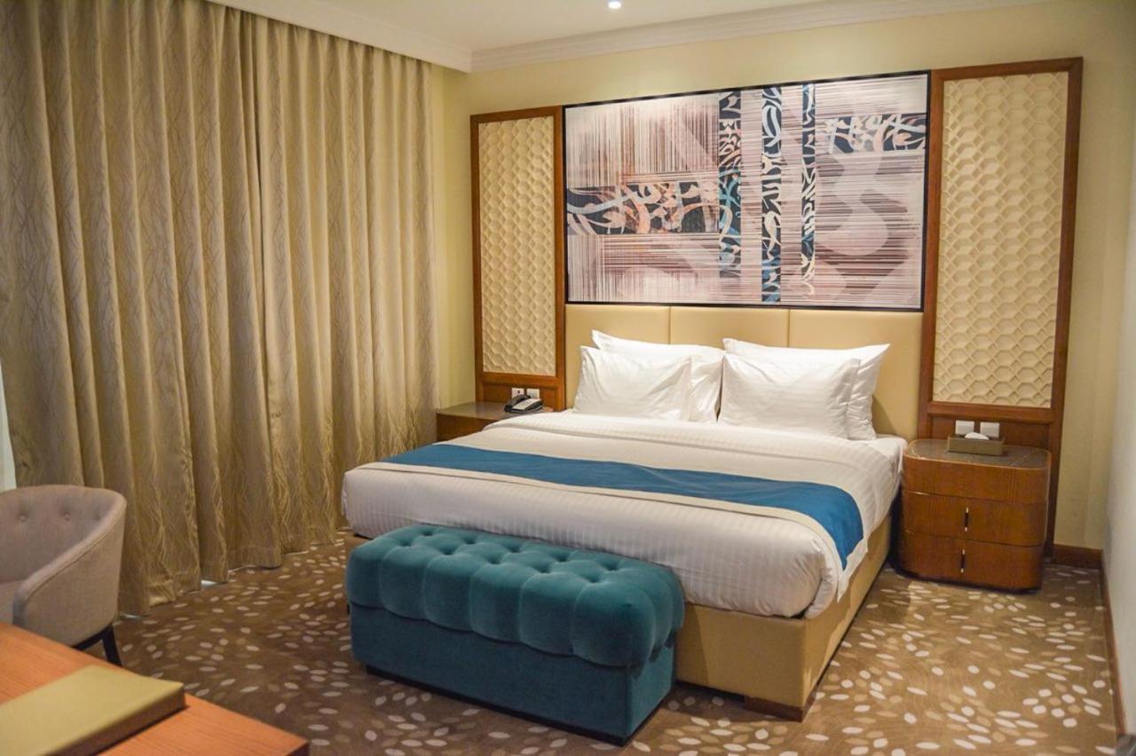 Grand Mercure Hotel Dubai Eksteriør billede